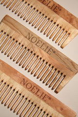 Peigne en bois de neem