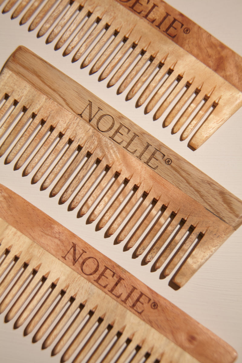 Peigne en bois de neem